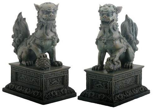 YTC Pair of Chinese Lions Foo Dogs - Collectible Figurine Statue Figure